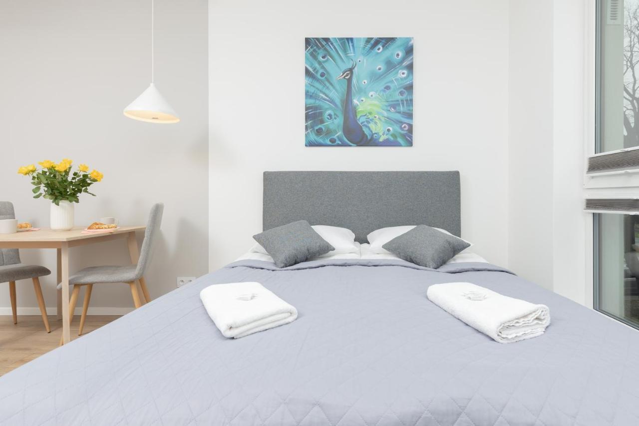 Metro Bielany With Parking By Renters Apartment *