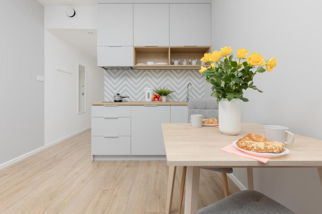 Metro Bielany With Parking By Renters Apartament